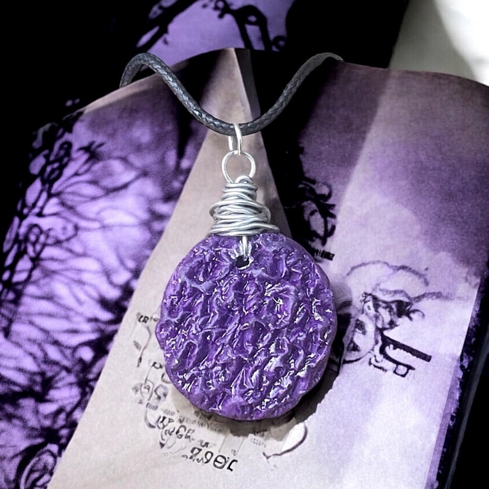 5 For $25💫Textured Purple Clay Disc Pendant Necklace